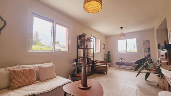 BOURGES MAISON 98.4M² ET APPARTEMENT 44.4M² PISCINE JARDIN GARAGE