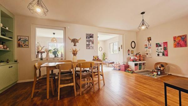 BOURGES MAISON 98.4M² ET APPARTEMENT 44.4M² PISCINE JARDIN GARAGE