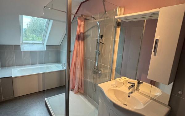 Maison à vendre    4 pièces •  Saint-Marcellin