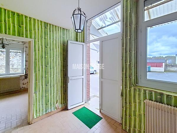 Maison en pierres et briques à rénover ? Quartier des Casernes / Proche gare