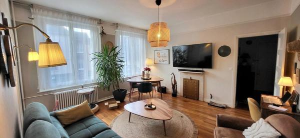 Rouen proche clinique de l'Europe : Superbe Appt 92 m² - 1er E - 3 Ch - PK ext facile ... Opportunité à saisir !