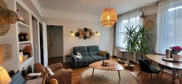 Rouen proche clinique de l'Europe : Superbe Appt 92 m² - 1er E - 3 Ch - PK ext facile ... Opportunité à saisir !