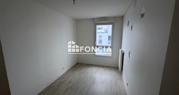 Location Appartement 4 pièces 78.07 m² - Bondoufle 91070