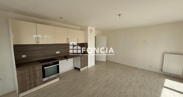 Location Appartement 4 pièces 78.07 m² - Bondoufle 91070