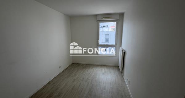 Location Appartement 4 pièces 78.07 m² - Bondoufle 91070