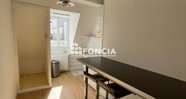 Location Studio 47.43 m² - Paris 75016