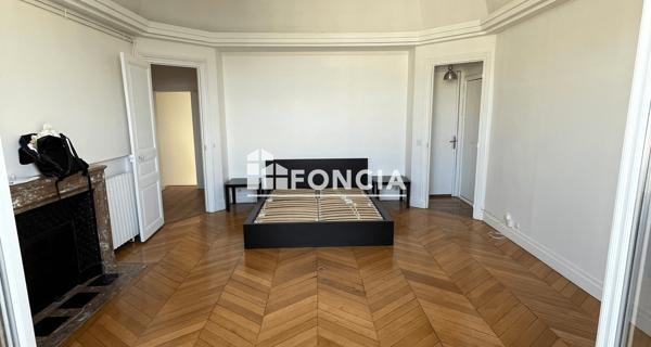 Location Studio 47.43 m² - Paris 75016