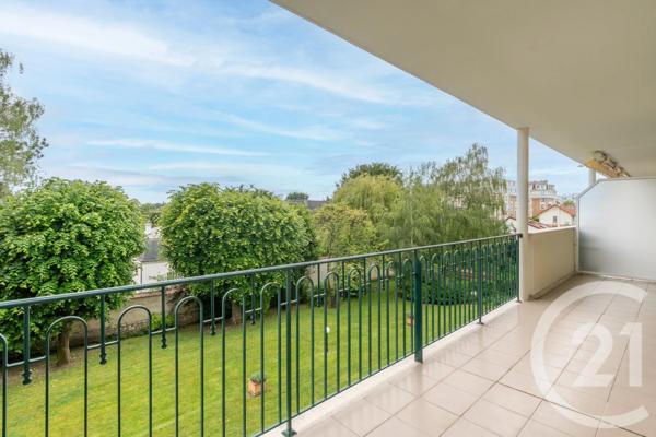 Appartement F4 à vendre  4 pièces - 108,20 m 2   ST MAUR DES FOSSES  - 94