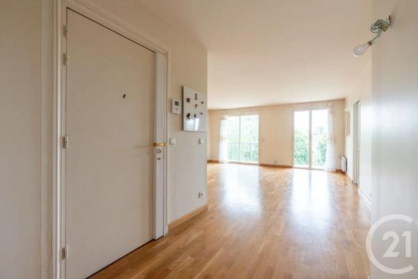 Appartement F4 à vendre  4 pièces - 108,20 m 2   ST MAUR DES FOSSES  - 94