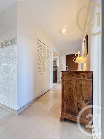 Appartement T5 à vendre  5 pièces - 111,84 m2 MONTELIMAR - 26