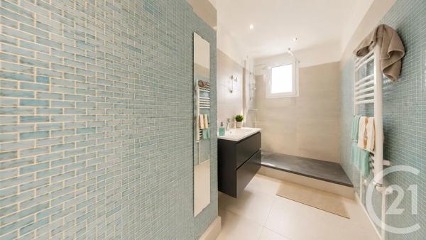 Appartement F3 à vendre  4 pièces - 67,31 m 2   LA COURNEUVE  - 93