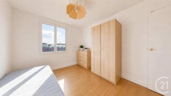 Appartement F3 à vendre  4 pièces - 67,31 m 2   LA COURNEUVE  - 93