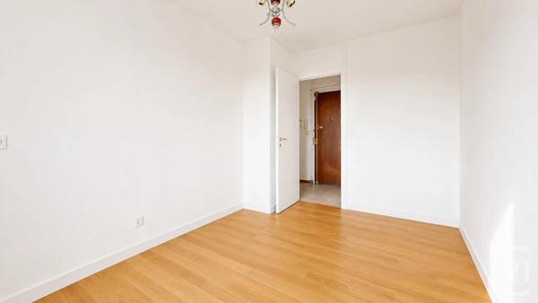 Appartement F3 à vendre  4 pièces - 67,31 m 2   LA COURNEUVE  - 93