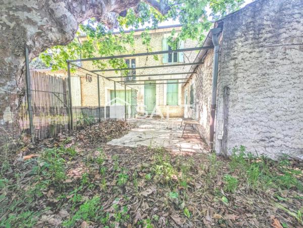 MAS DE 96 M² EN CAMPAGNE AVEC DEPENDANCE