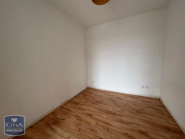 Appartement à louer 1 pièce 32.43m²