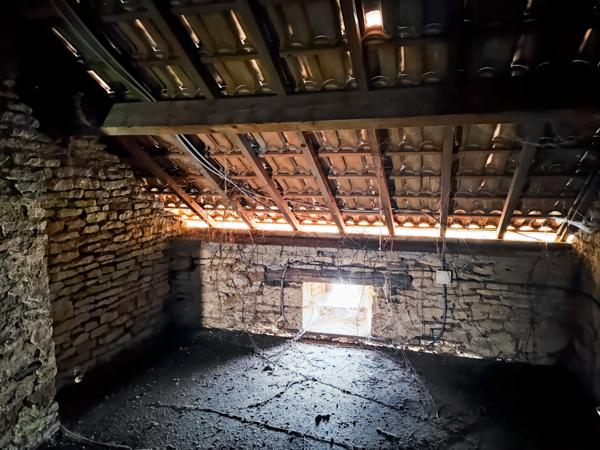 Frôlois (21150) Fermette à restaurer avec terrain et dépendances 21150 FROLOIS.