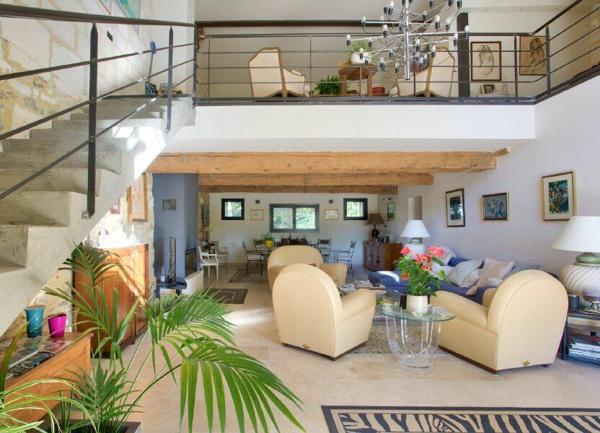 Maison à vendre  8 pièces • 570 m2 Arles