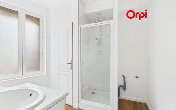 Appartement à louer    2 pièces •  Brionne