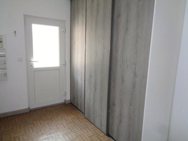 Belle Bâtisse à mi parcours de Grenoble et Chambéry. 190 000 €