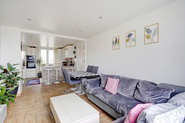 Montreuil Morillon - 4 pièces rénové - 68m² - balcons en dernier étage