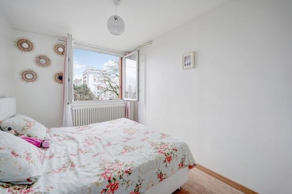 Montreuil Morillon - 4 pièces rénové - 68m² - balcons en dernier étage