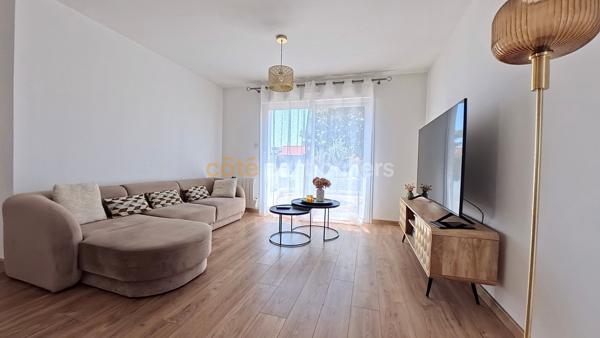 Vente
                Maison96,49 m² - 4 Pièces -
                    LES SABLES D OLONNE (85340)