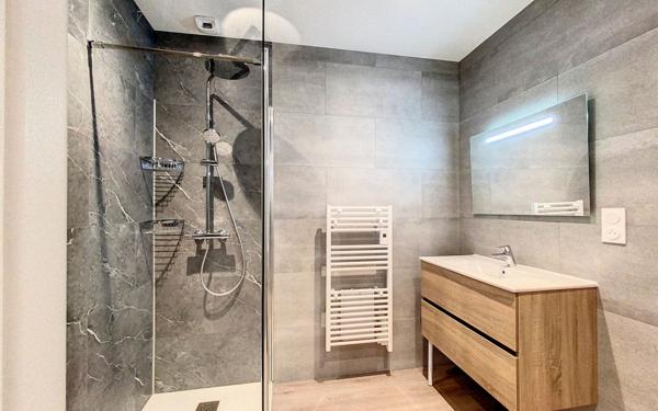 Appartement à louer    3 pièces • 52,08 m2 Saint-Flour