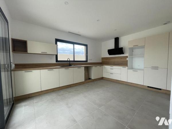 VILLA NEUVE T4 R+1  de 121m² habitables SUR TERRAIN 618m²