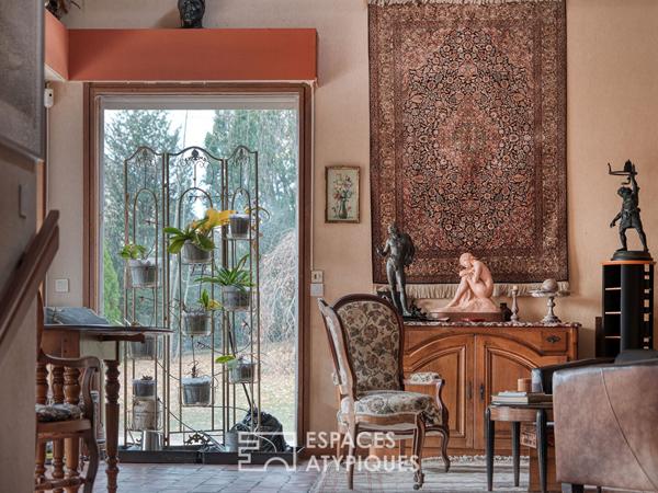 La maison d’architecte des années 70 et son parc paysager