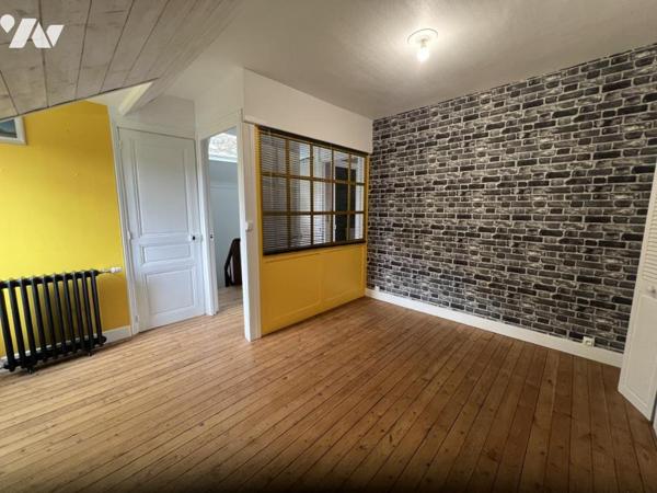 LA FERTE MACE, maison de ville 4 ch sans travaux avec garage et jardin