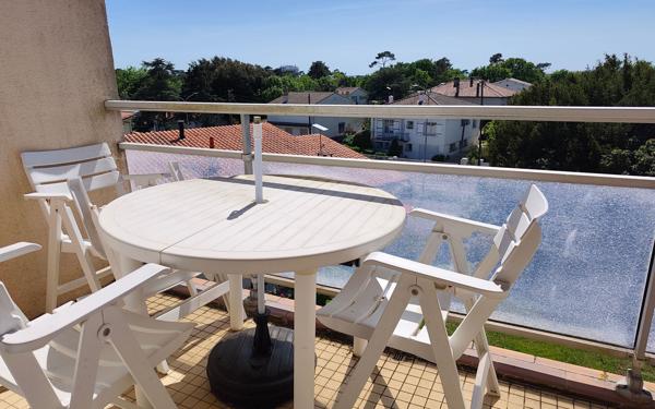 Appartement à vendre    3 pièces •  Royan