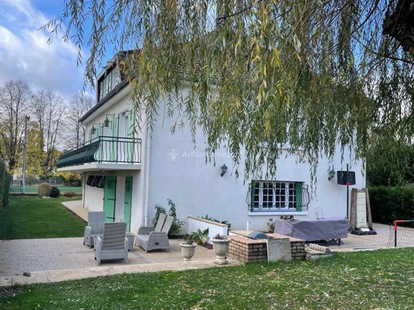 Vente Maison 9 pièces 267 m2 à Neufchâteau