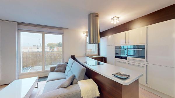 Dernier étage - Lumineux - Récent - Parking - Balcon - Salon 32m² - Appartement Chatenay Malabry 4 pièces 73.20 m2