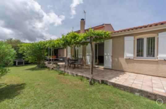 Villa T6 120m², parcelle 675m² - REF. VM448