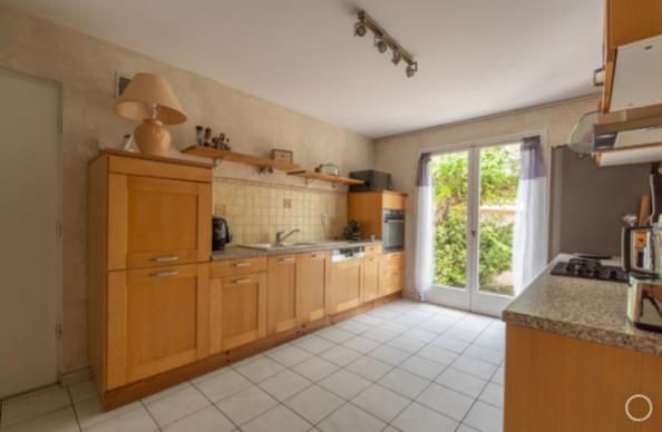 Villa T6 120m², parcelle 675m² - REF. VM448