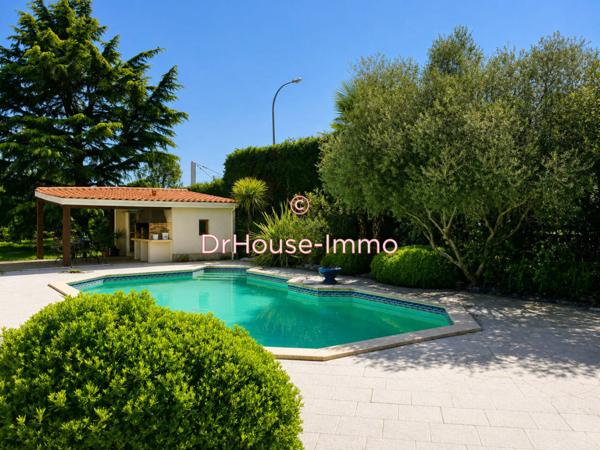 Maison à vendre 6 pièces de 183 m²