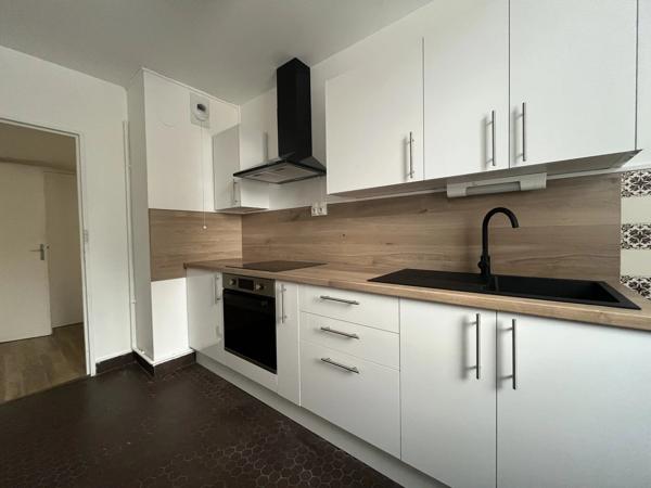 Location                                                      Appartement
                        
                     3 pièces                      56 m2                     à Chartres