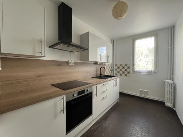 Location                                                      Appartement
                        
                     3 pièces                      56 m2                     à Chartres