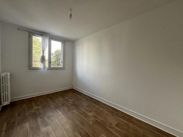 Location                                                      Appartement
                        
                     3 pièces                      56 m2                     à Chartres