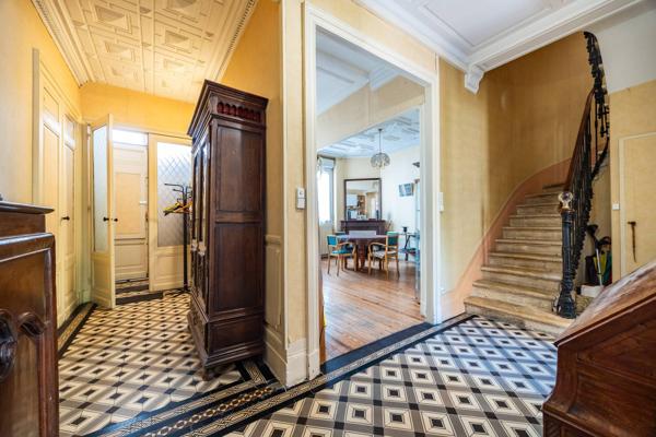 Maison quartier St Bruno avec jardin , 141m²