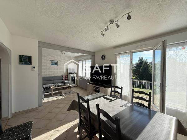 Maison sur sous-sol, 2 chambres, bureau, 2 garages