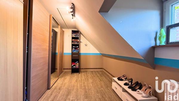 Maison 8 pièces de 169 m² à Merville (59660)