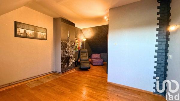 Maison 8 pièces de 169 m² à Merville (59660)