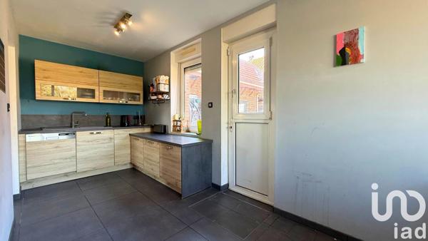 Maison 8 pièces de 169 m² à Merville (59660)