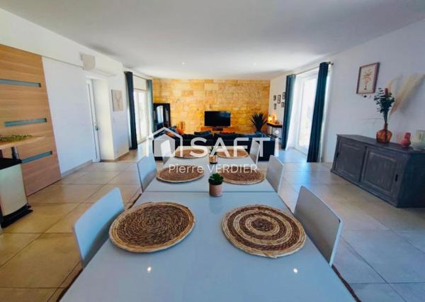 Demeure de prestige, proche Bordeaux, trois maisons