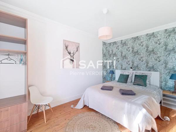 Demeure de prestige, proche Bordeaux, trois maisons