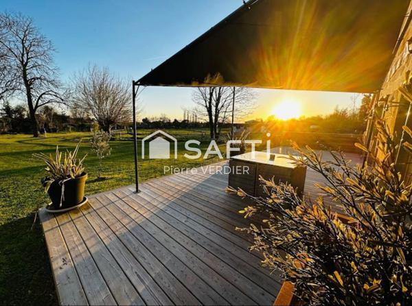 Demeure de prestige, proche Bordeaux, trois maisons