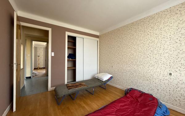 Maison à vendre    5 pièces •  Tavaux