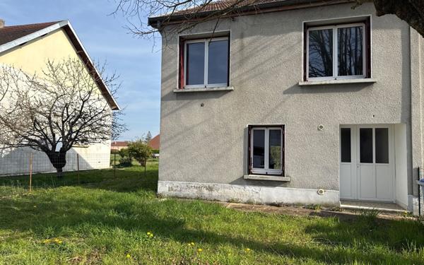 Maison à vendre    5 pièces •  Tavaux