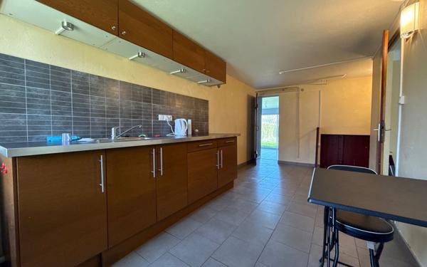 Maison à vendre    5 pièces •  Tavaux